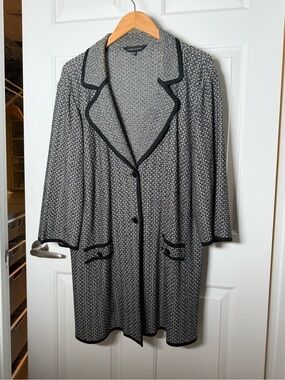 Ming Wang Textured Knit Long Blazer in Black & Gray